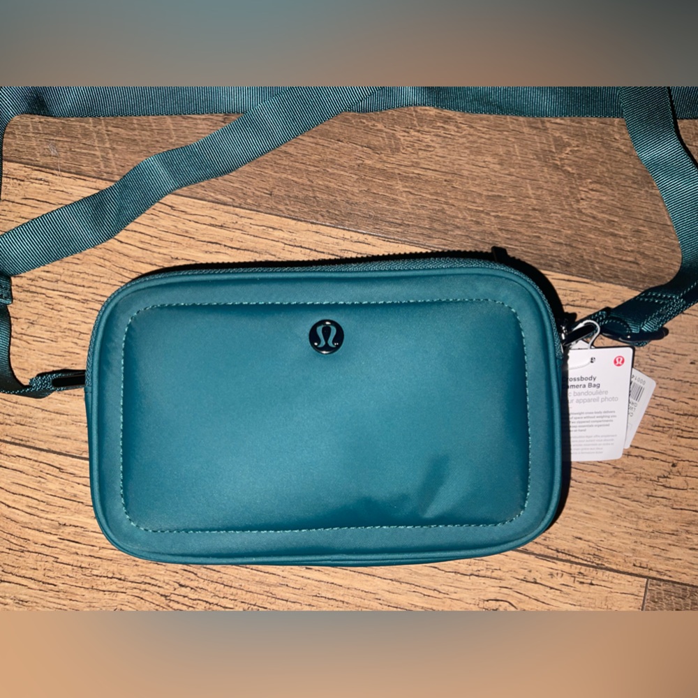 Green Jasper Camera Crossbody Bag Lululemon